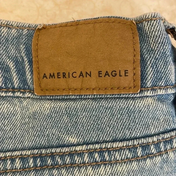 American Eagle, Mom Shorts, Sz 2, Light Blue, Excellent Condition - Picture 3 of 5